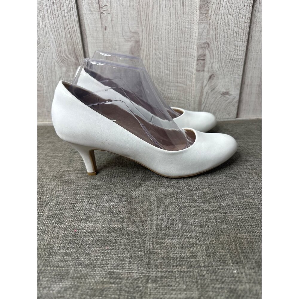 Ankis Kitten Heel Pumps Womens Size 8 Formal Dress Shoes Wedding Prom HOCO - Picture 2 of 11
